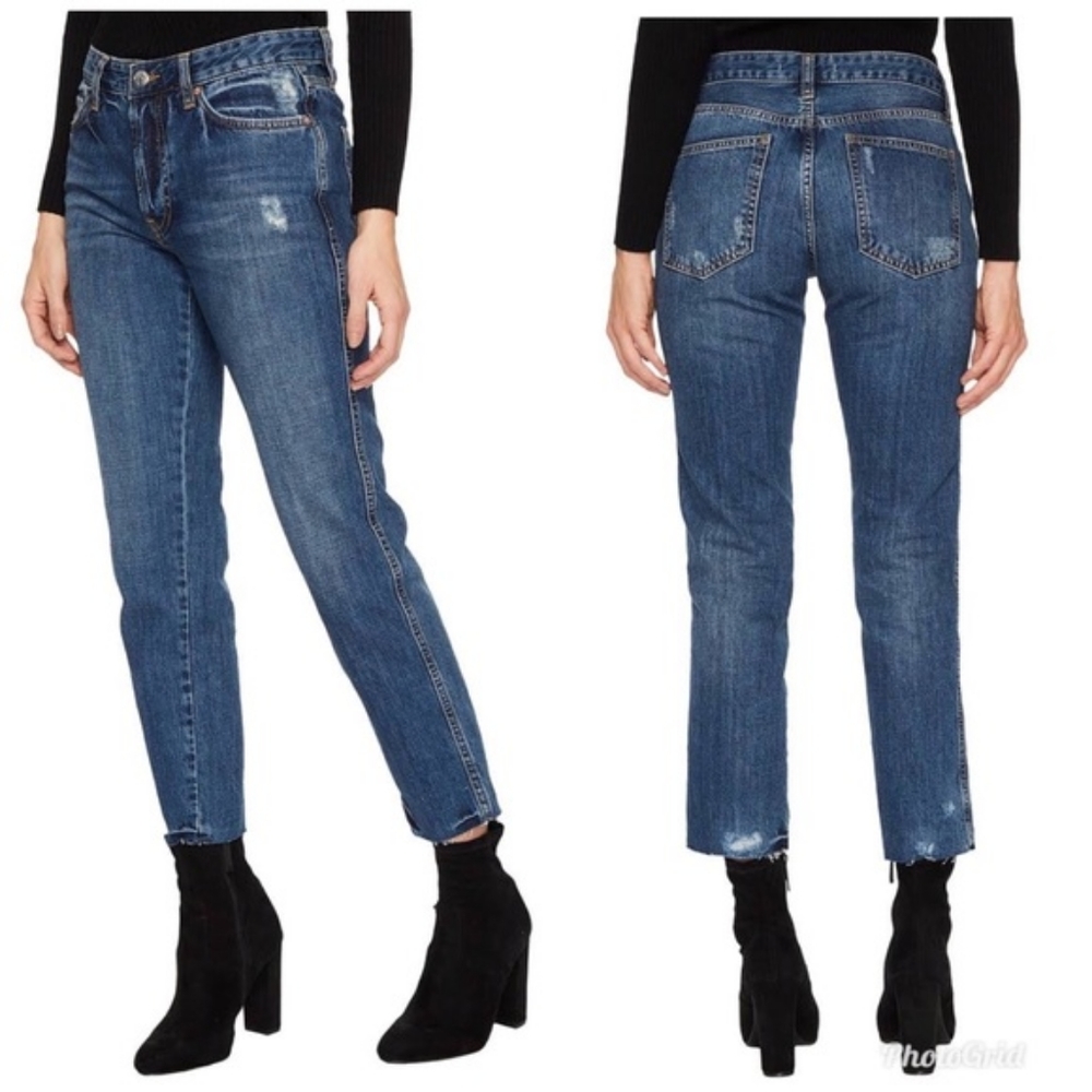 We the Free Slim Boyfriend Distressed Raw Hem Jean Size 25